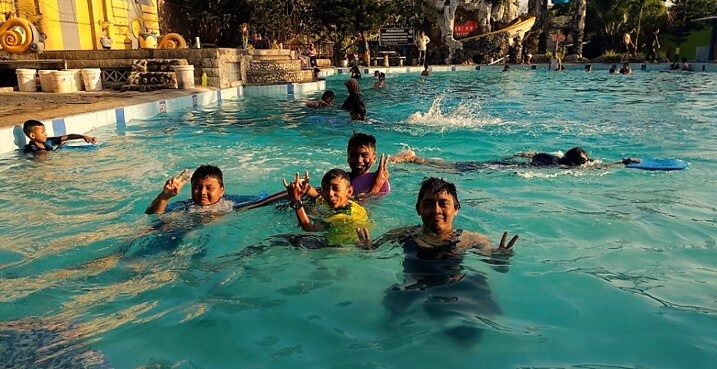 kolam renang di kebumen