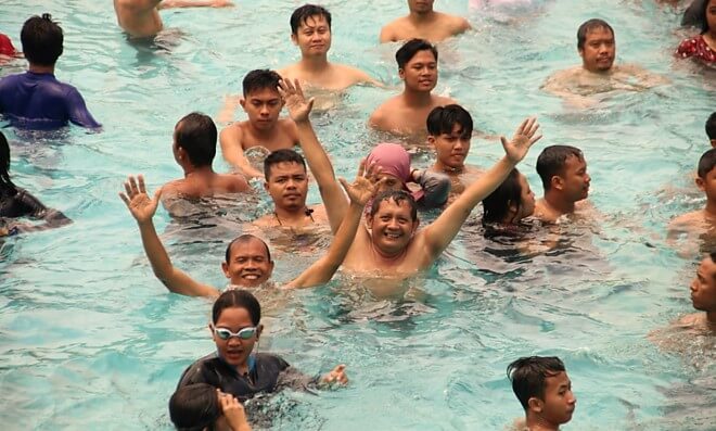 kolam renang tsunami