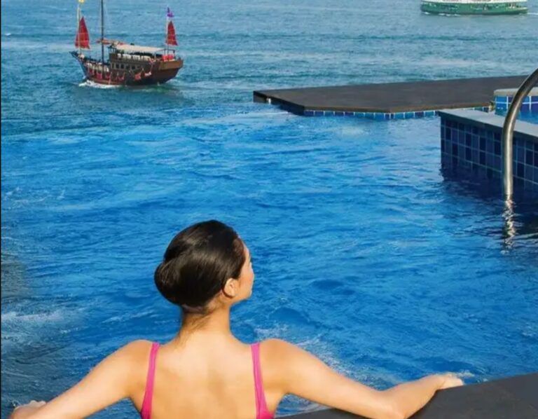 InterContinental Hong Kong di Kowloon Waterfront, Hotel Mewah dengan Panorama Kota yang Ikonik